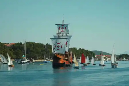 Dani u Vali 2026.: Stari Grad Hvar okuplja tradicijske brodove i maritimnu baštinu Jadrana