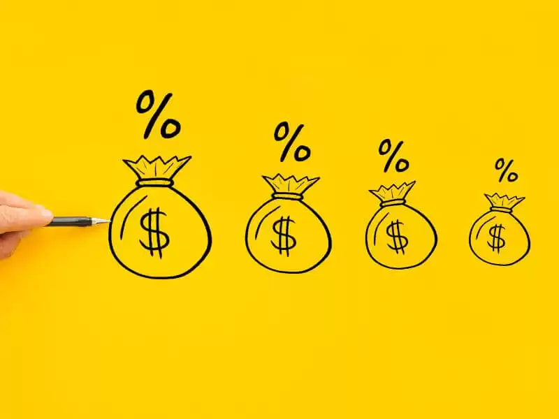 Web stranica koje u dizajnu koriste multimediju, obično imaju veći angažman, dulje trajanje posjećenosti i niži bounce rate (stopa napuštanja stranice). 